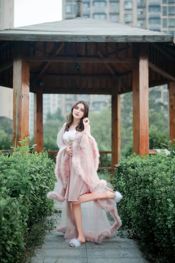 Elegant 1-Layer Thick Turkey Feather Fringe Hem Long Tulle Robe with Nightgown