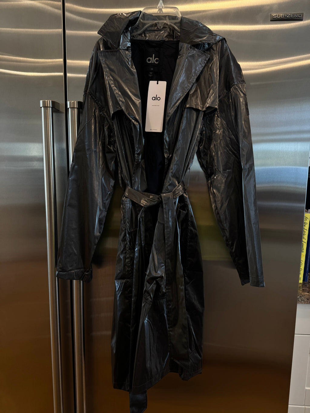 Alo Yoga Metallic Break Line Trench Jacket - Silver , Rain Resistant