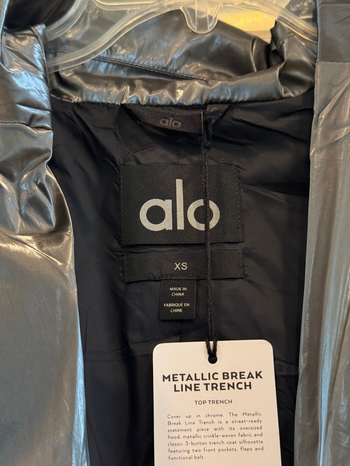 Alo Yoga Metallic Break Line Trench Jacket - Silver , Rain Resistant