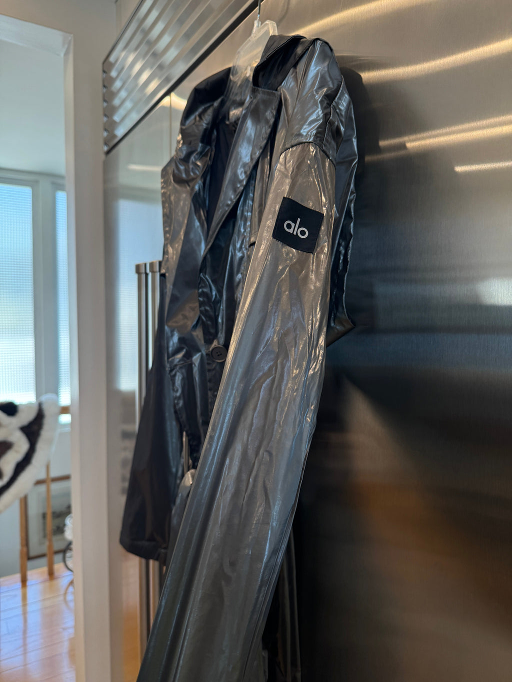 Alo Yoga Metallic Break Line Trench Jacket - Silver , Rain Resistant