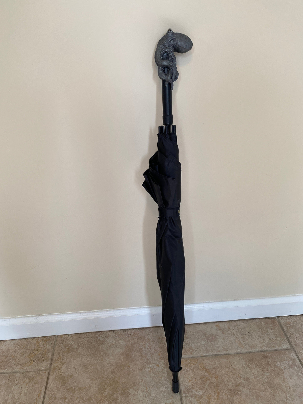 Kraken Umbrella, Hand Sculpted Resin Octopus | Nautical Gothic Umbrella |Fantasy Cosplay Kraken Lovecraftian Umbrella Cane, Gothic Accessory