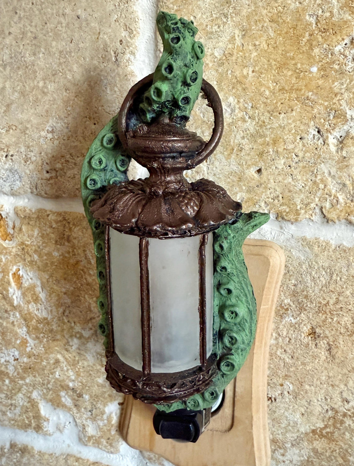 Tentacle Lantern Nightlight, Hand Painted Resin Sculpture | Nautical Gothic Night Light | Octopus Kraken Lighting for Fantasy Home Decor
