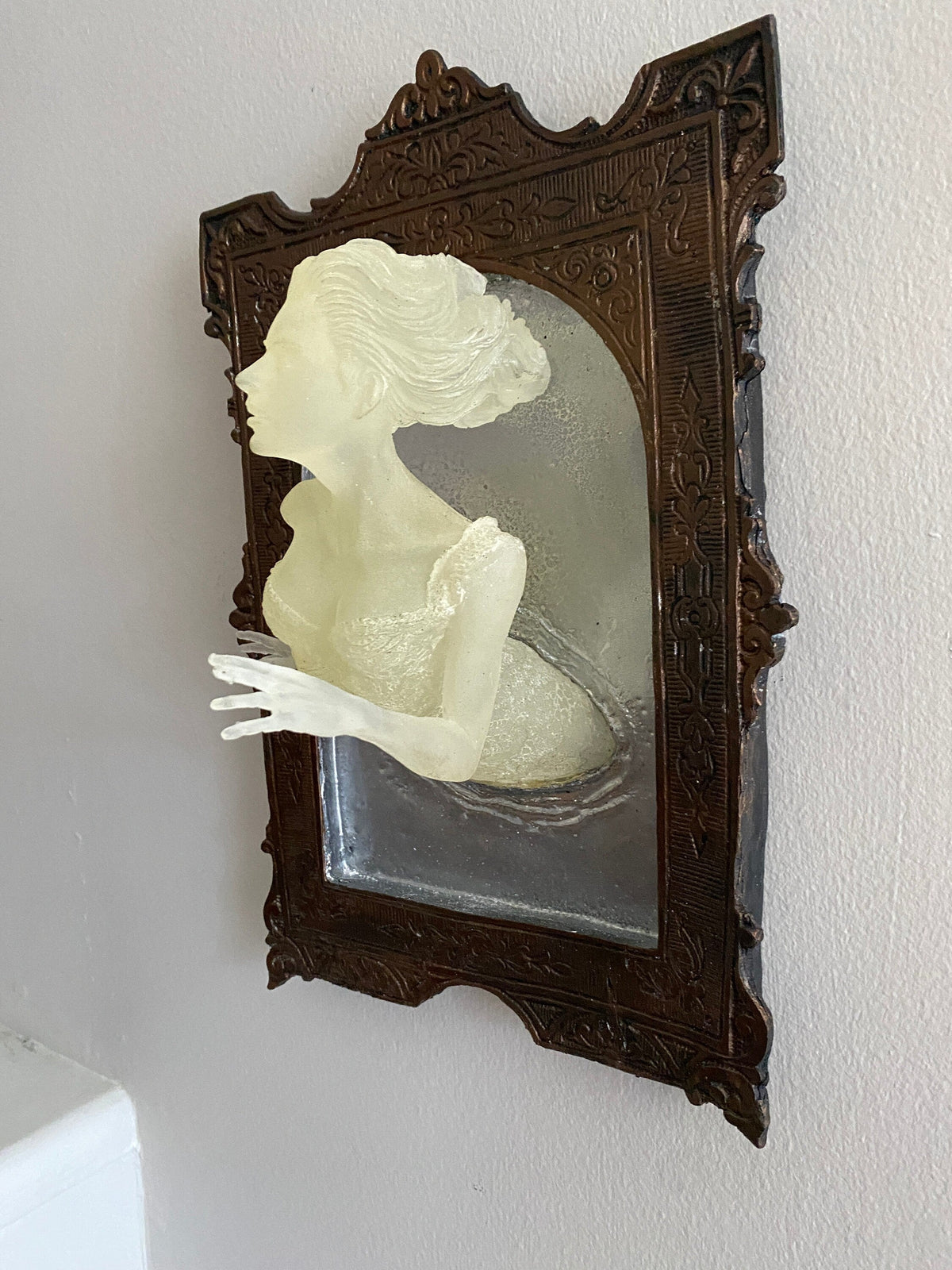 Ghost in the Mirror Wall Plaque, Glow in the Dark Large Version |Victorian Gothic Haunted Wall Art |Gift for Halloween and Spooky Home Decor