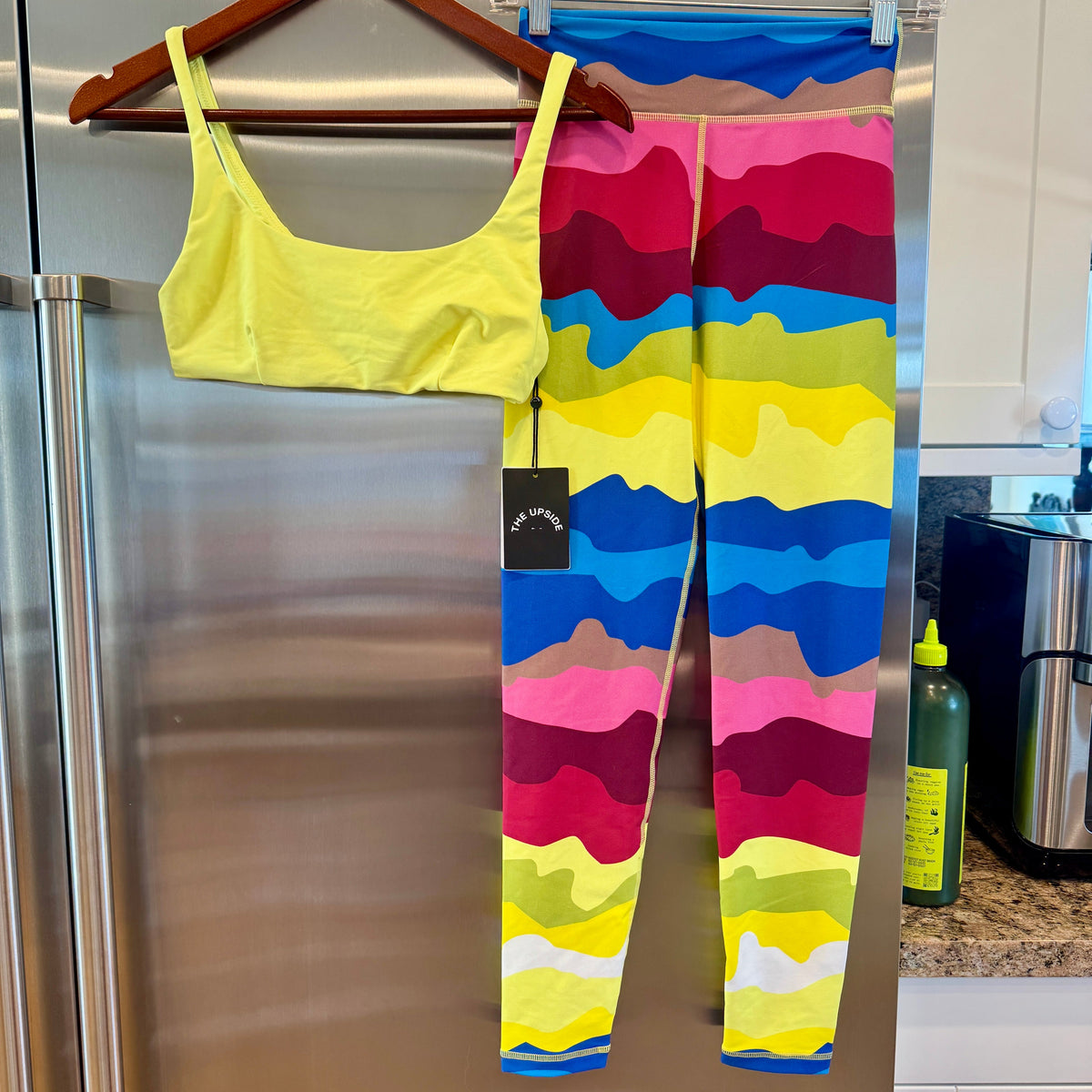The Upside SET Astro Rory Bra and Printed Leggings in Multicolor / Citrus