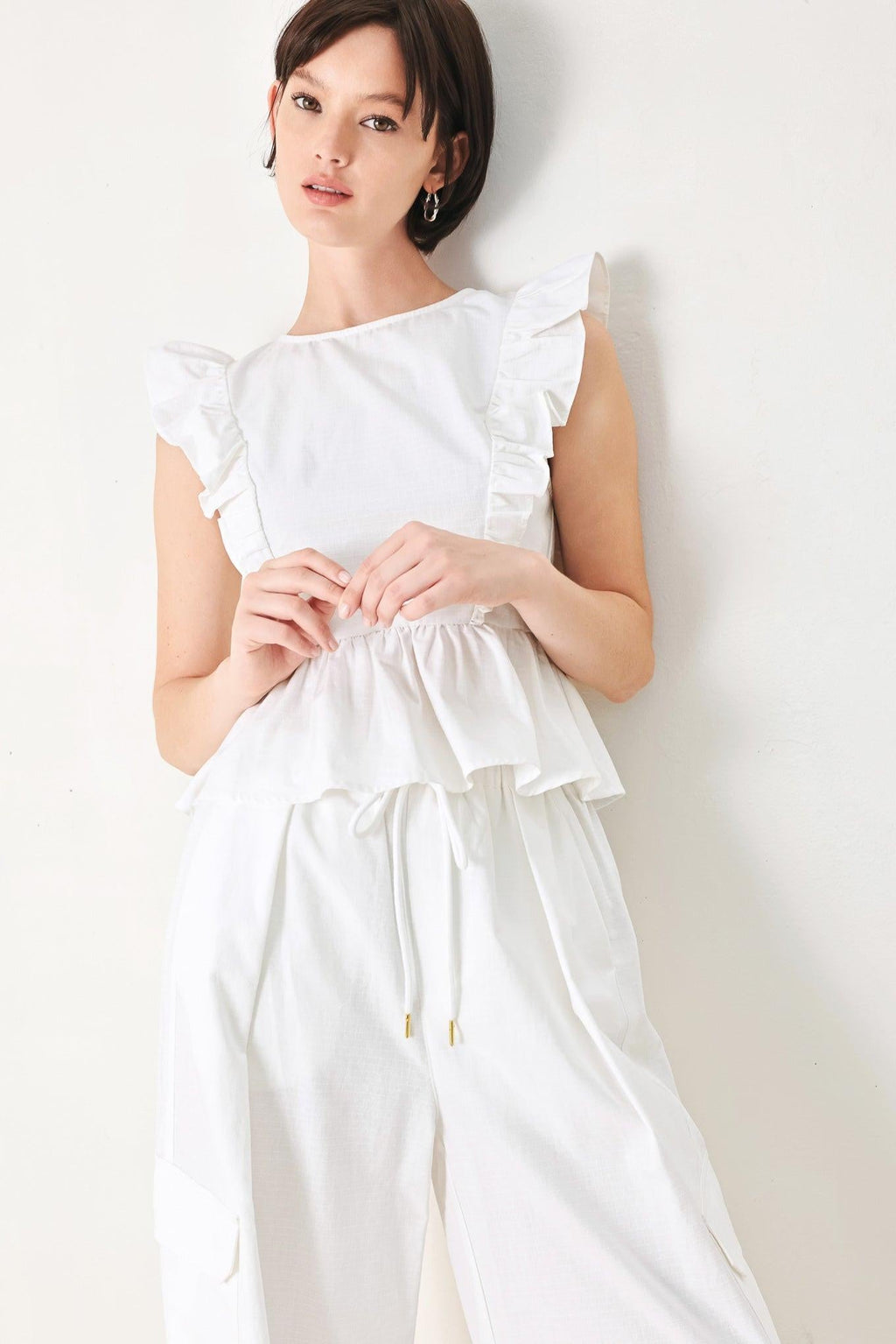 WHITE BLOSSOM WOVEN TOP
