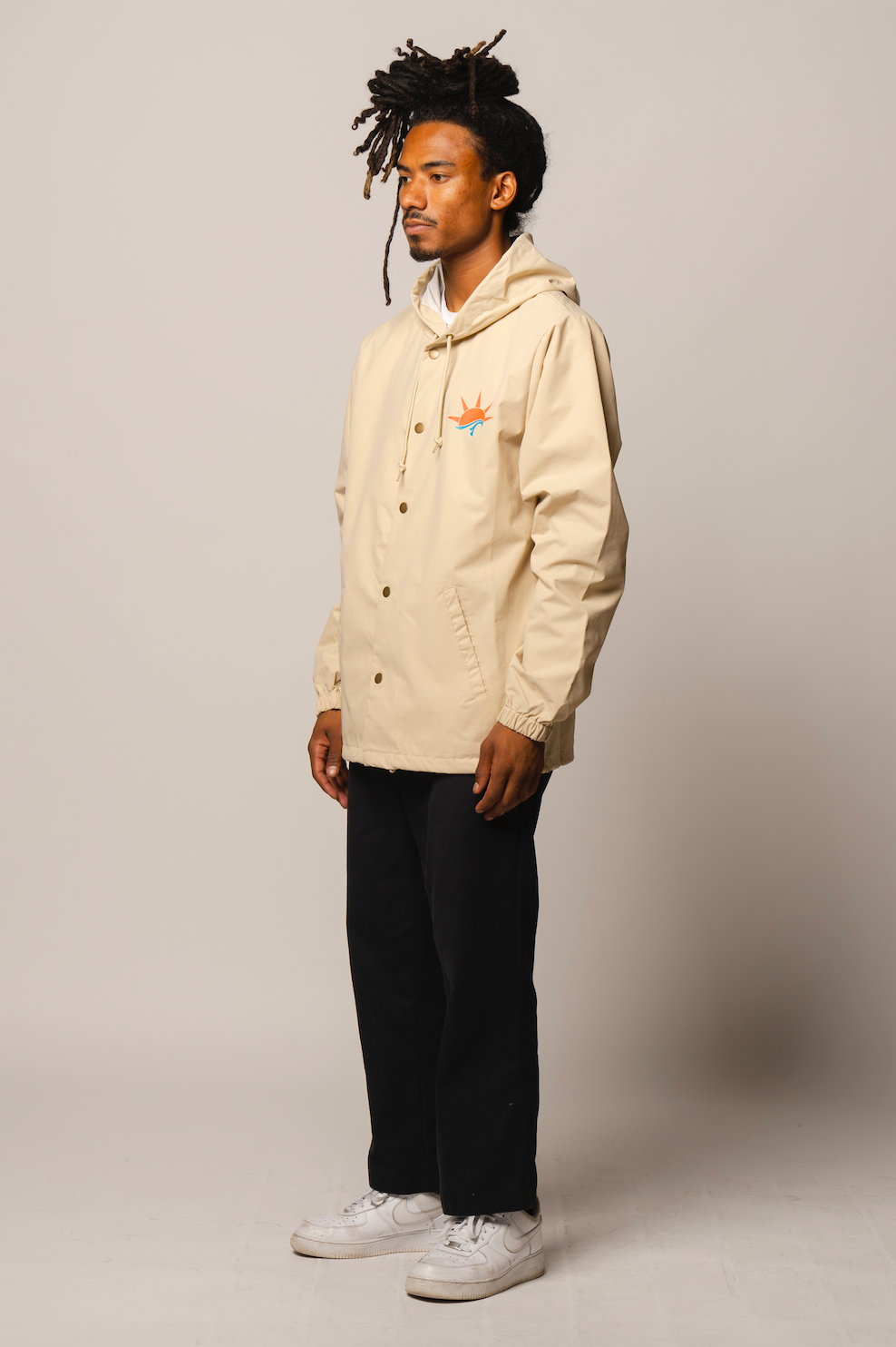 Sun Wave Hooded Coach