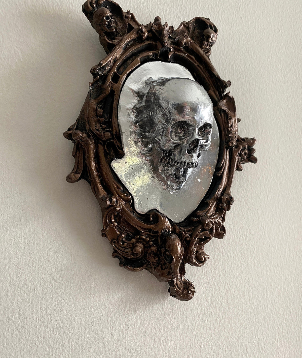 Spectral Skull Wall Plaque, Resin Sculpture | Victorian Gothic Haunted Wall Art | Ghost Skull in Mirror for Halloween, Spooky Home Decor